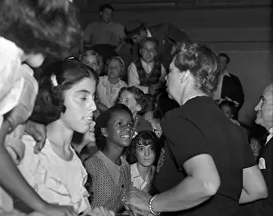 Short Sleeved Prints: Eleanor Roosevelt Talking to Young Students