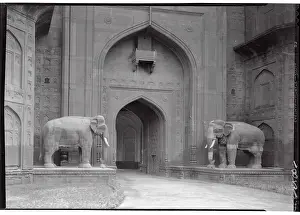 Gateway Prints: Elephant Statues at Red Fort