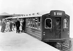 Lac0049 Prints: Elevated Railway In New York City, New York