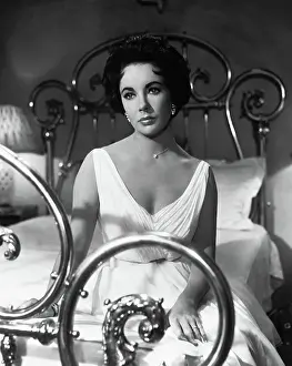 Elizabeth Taylor in Cat on a Hot Tin Roof