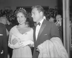 Tiara Prints: Elizabeth Taylor and Husband Mike Todd in Cannes