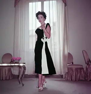 Elizabeth Taylor Modeling B & W Dress