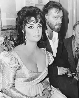 Elizabeth Taylor and Richard Burton