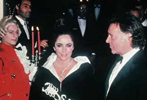 Elizabeth Taylor Wearing a One Million Dollar Diamond