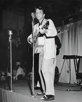 Elvis Presley Singing