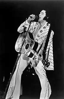Elvis Presley Singing