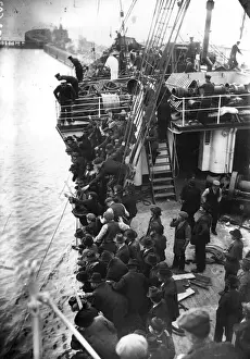 Boat Deck Prints: Emigrant Ship