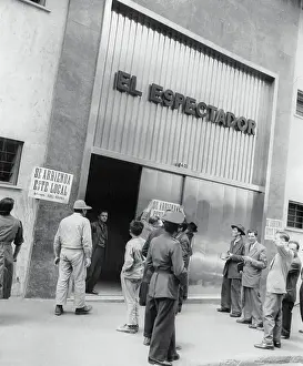 Employees of El Espectador Posting Notices