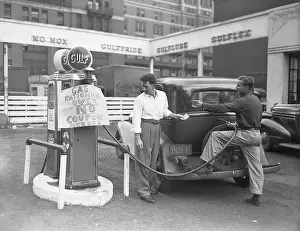 Driver Prints: End of Gas Rationing