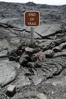 Big Island Gallery: End of the trail, sign, Kilauea volcano, East Rift Zone, Big Island, USA