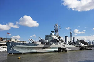 Images Dated 30th July 2007: England, London, HMS Belfast on River Thames