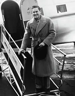 Airport Prints: Errol Flynn Arriving At Newark Airport