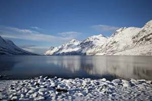 Images Dated 26th February 2012: Ersfjord in winter, Tromso, Norway, Europe