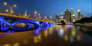 Images Dated 9th November 2014: Esplanade Bridge in Singapore