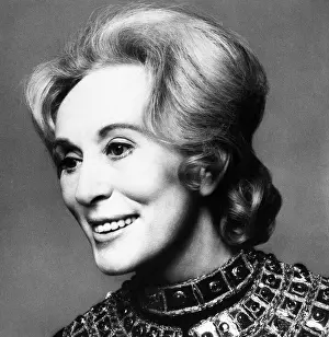 Cosmetics Prints: Estee Lauder