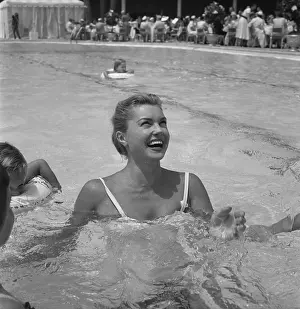 94174688bet Prints: Esther Williams In The Pool