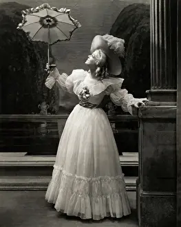 Lesbian Prints: Eva Le Gallienne on Stage