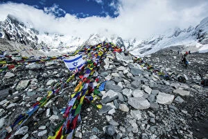 Images Dated 12th October 2016: Everest base camp, Everest base camp trek, Himalayas, Nepal, prayer flags, Colour Image