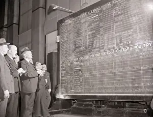 Trader Prints: Exchange Traders Look at Board