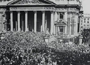 Brussels Prints: Exterior of Brussels Palace with Crowd