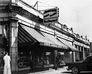 Exterior Of Howard Johnson'S Restaurant