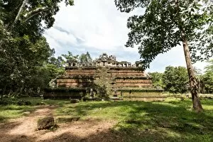 Images Dated 4th November 2016: Exterior of Phimeanakas in Angkor, Cambodia