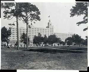 Lodgings Prints: Exterior View of Edgewater Gulf Hotel