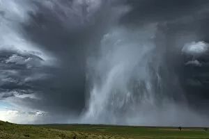 Images Dated 24th May 2018: Extreme Hail storm, Nebraska. USA
