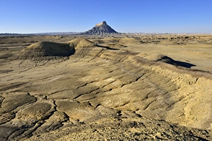 Images Dated 8th October 2012: Factory Butte in the bentonite hills of Caineville desert, Utah, USA, North America
