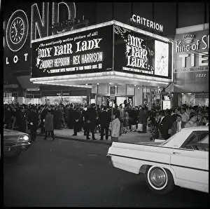 My Fair Lady Premiere--Crowd & Marquis