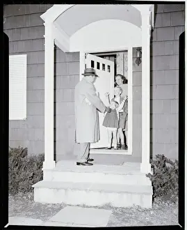 Greeting Prints: Family Greeting Father at Door