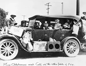 Pack Prints: Family Packed In Car, On Way To The West