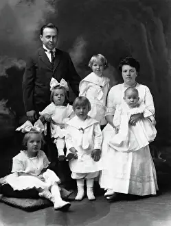 Parenthood Prints: Family Portrait From The Pre-Wwi Era