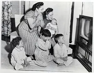 Family Watches Bobo Olson's Fight