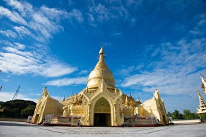 Beautiful Myanmar (formerly Burma) Gallery: One of the famous pagoda in myanmar The Maha Wizaya Pagoda in Dagon Township, Yangon, Myanmar