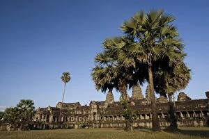 Images Dated 6th June 2008: The most famous temple of Angkor Wat, Angkor, Cambodia