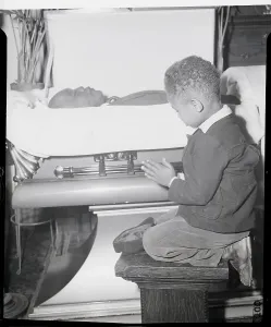 Prayer Prints: Fan Kneeling Before Coffin