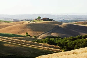 Hilly Landscape Gallery: Farmhouse on a hill, typical Tuscan landscape near Ville de Corsano, Tuscany, Italy, Europe