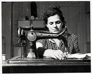 Sewing Prints: Farmwife In Maine Sews Clothes