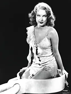 Fay Wray in Giant Shackle