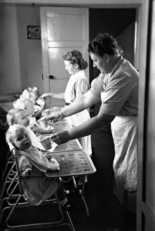 In Line Prints: Feeding Four Girls