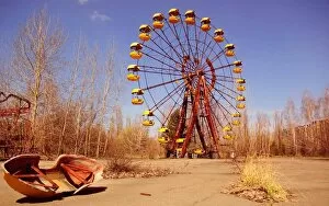 Images Dated 18th April 2011: Ferris ride