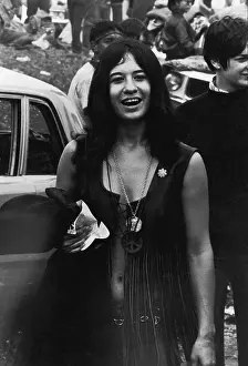 Diry 16487 Prints: Festival Goer