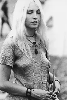 Diry 16487 Prints: Festival Goer