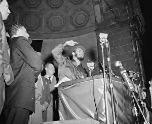 Fidel Castro Makes A Point At Speech