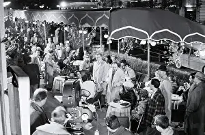 Edward G Prints: Filming Kirk Douglas Edward Robinson