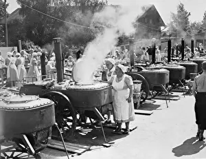 Helsinki Prints: Finnish Cooks Serving Olympic Crowds