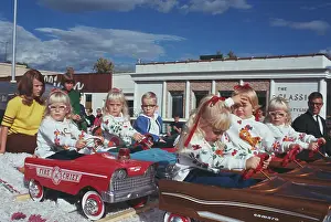Huty25827 Prints: Fischer Quints Gypsy Day Parade