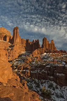 Images Dated 28th January 2016: Fisher Towers with snow and clouds, near Castle Valley, Utah, USA