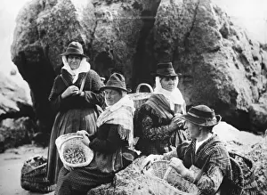 Fisherwomen